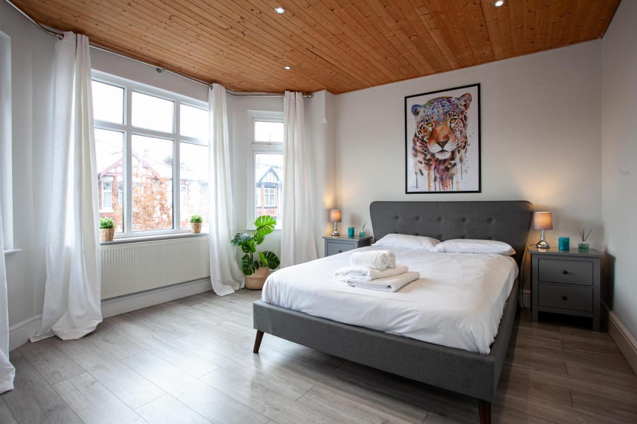 The Safari House - Your Ultimate Relaxation Destination Манчестър Екстериор снимка